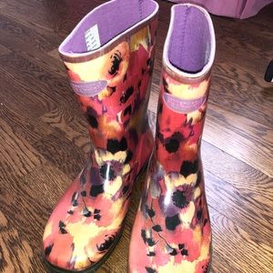 Kenneth Cole Rain Boots
